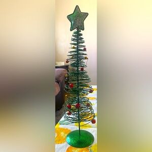18” metal, spiral, bouncy tree